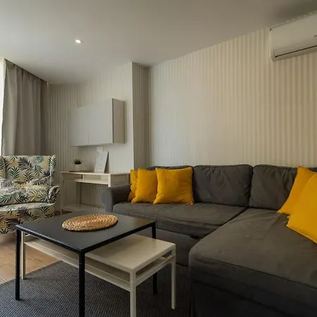 Buena Vista Torres Yomely アパート